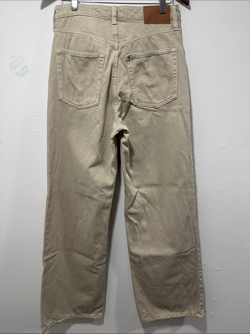 &Denim Ultra High-Waist Wide-Leg Jeans in Light Khaki 494 - Picture 4 of 7